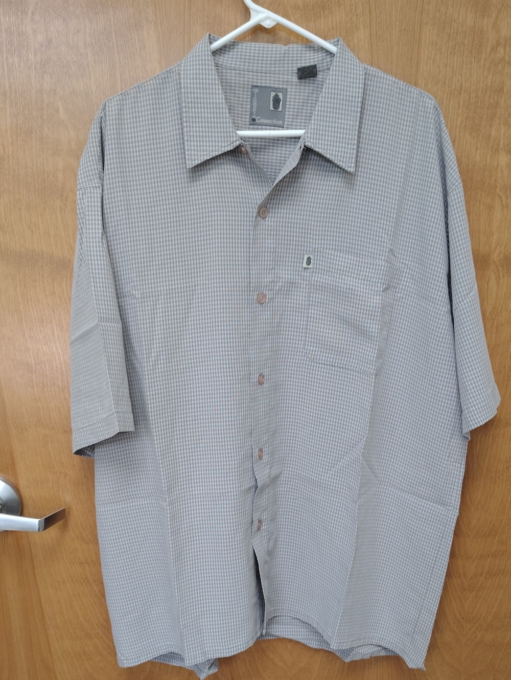 Pineapple Connection Short-Sleeve Button-Down Camp Shirt in Light Gray Check